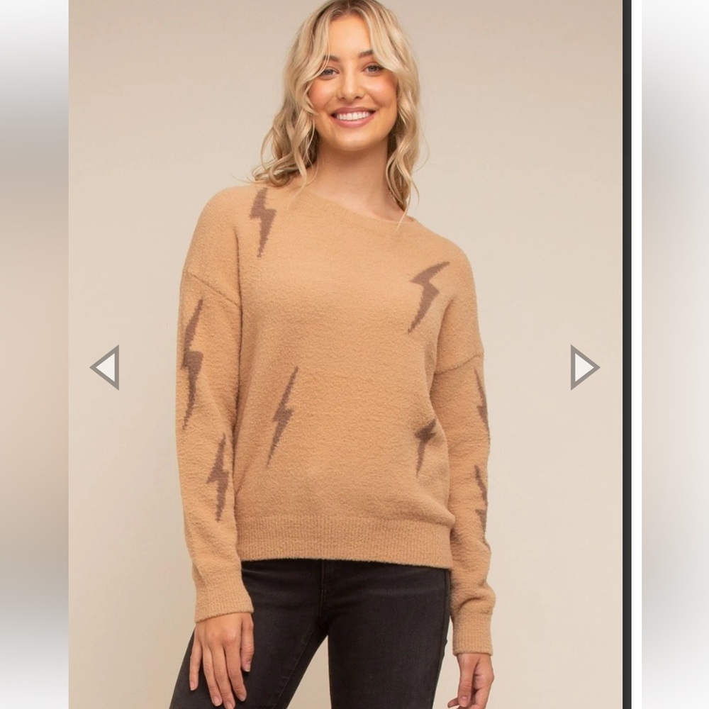 Thread and Supply Tan Thunderbolt Sweater, Size Medium, NWT